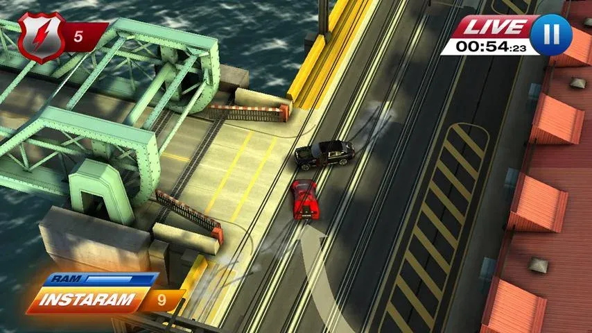 Smash Cops Heat бесплатно на Андроид — мод: Безлимитные деньги и топливный буст — скриншот 1 Smash Cops Heat бесплатно на Андроид — мод: Безлимитные деньги и топливный буст — скриншот 1
