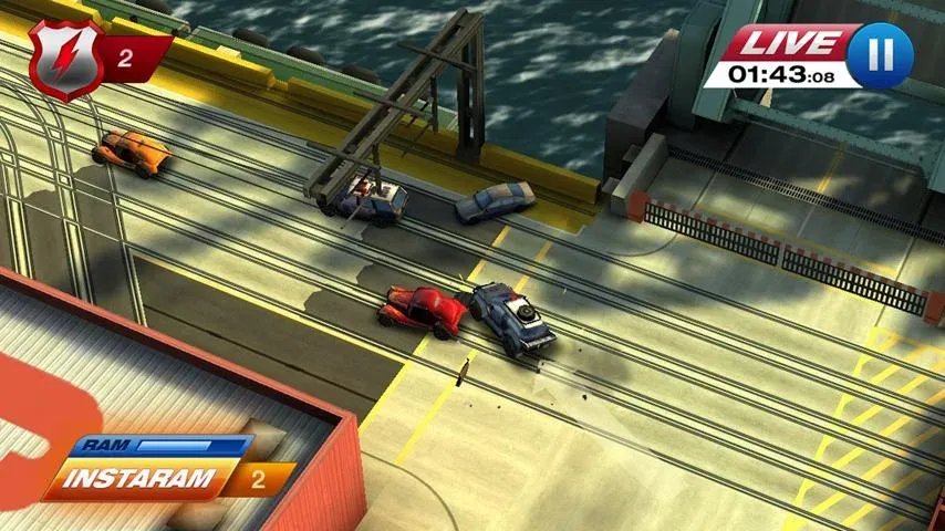 Smash Cops Heat бесплатно на Андроид — мод: Безлимитные деньги и топливный буст — скриншот 4 Smash Cops Heat бесплатно на Андроид — мод: Безлимитные деньги и топливный буст — скриншот 4